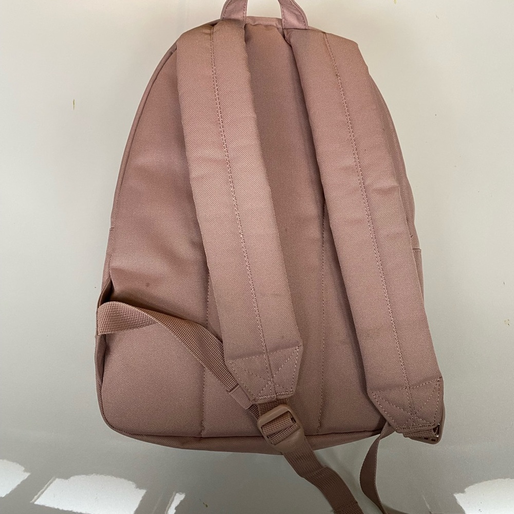 Herschel Backpack - Picture 5 of 8